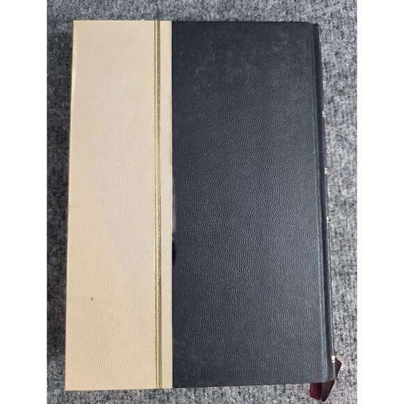 Vtg Outstanding Young Men of America 1973 Hardcover Biographical Compilation - Picture 3 of 7